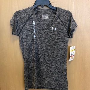 Women’s under Armour workout top